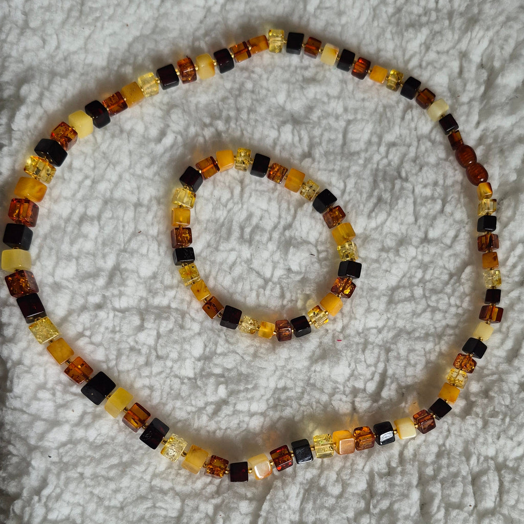 Amber Cube Bead Necklace and Bracelet Set – 52 cm