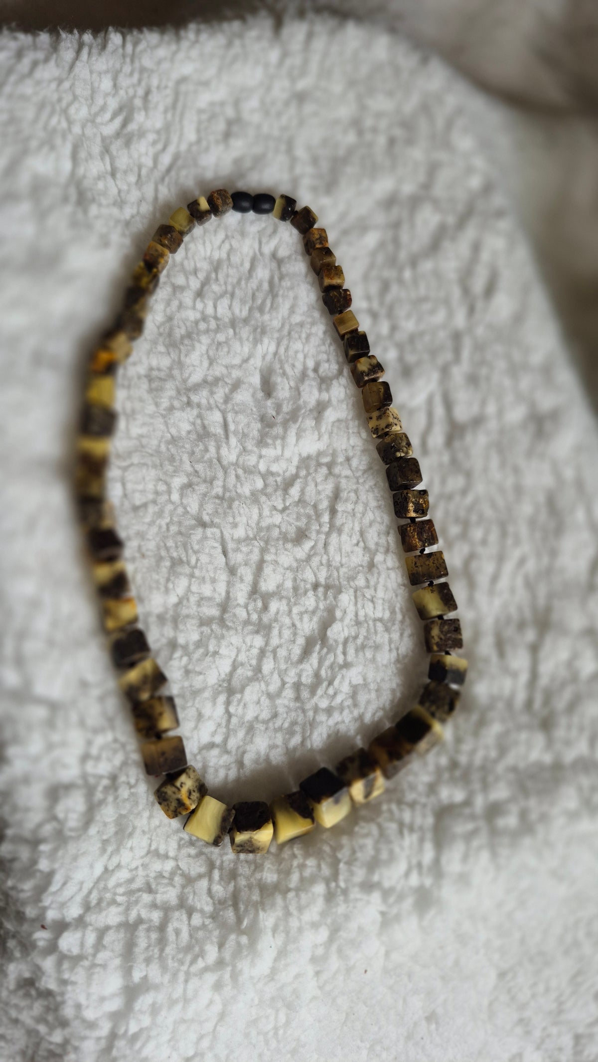 Square Cube Bead Necklace – 50 cm