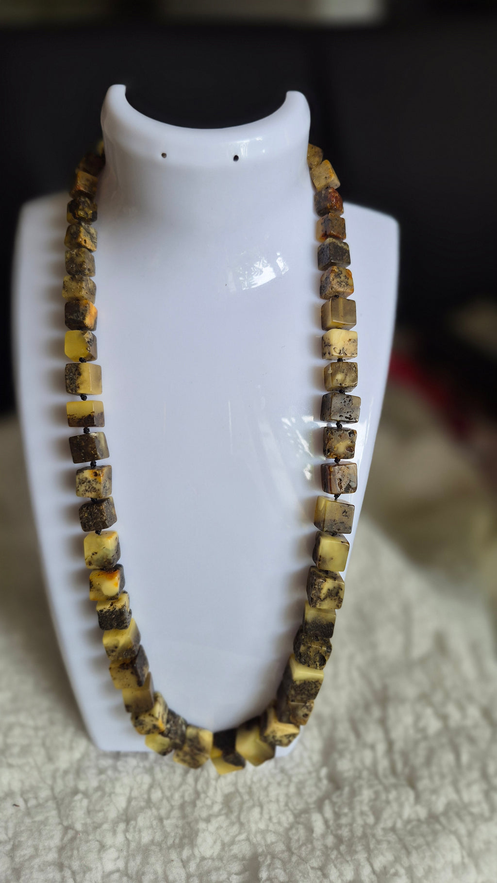 Square Cube Bead Necklace – 50 cm