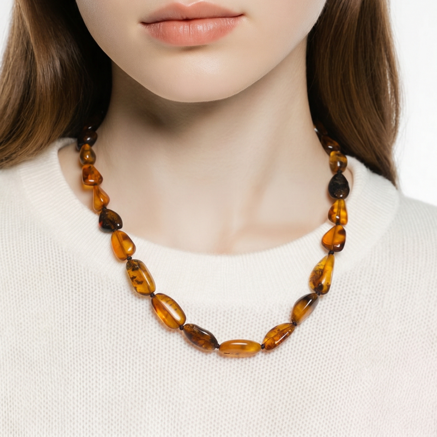 Collier en Ambre de la Baltique poli vert/miel