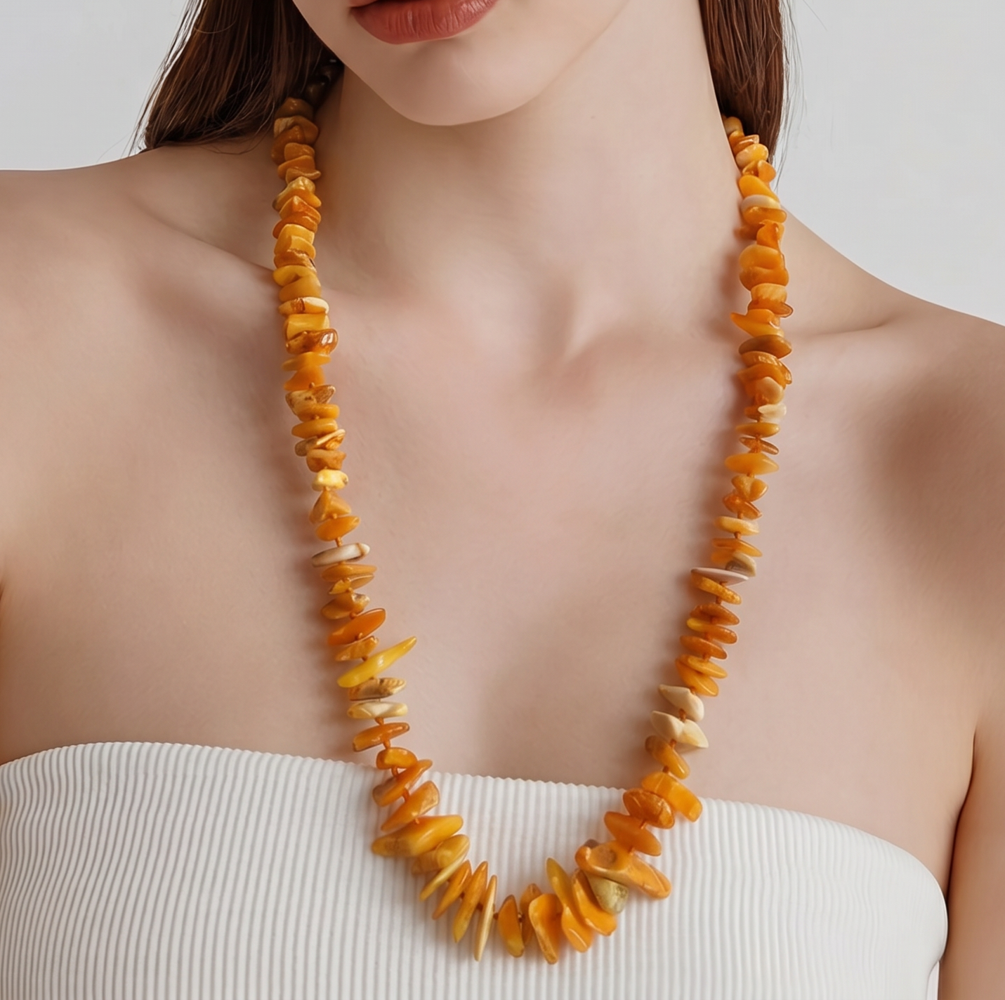 Collier massif d'ambre de la Baltique poli jaune/blanc