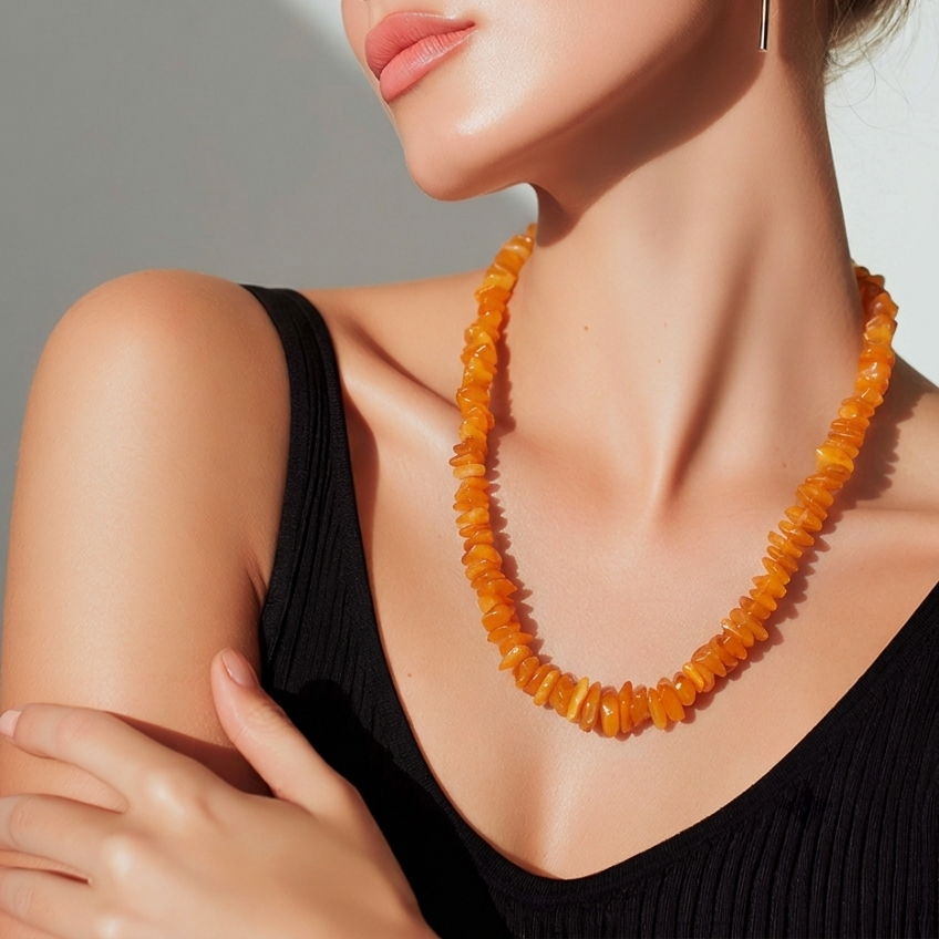Collier massif en ambre de la Baltique, éclats de pépites polies jaune vitellin